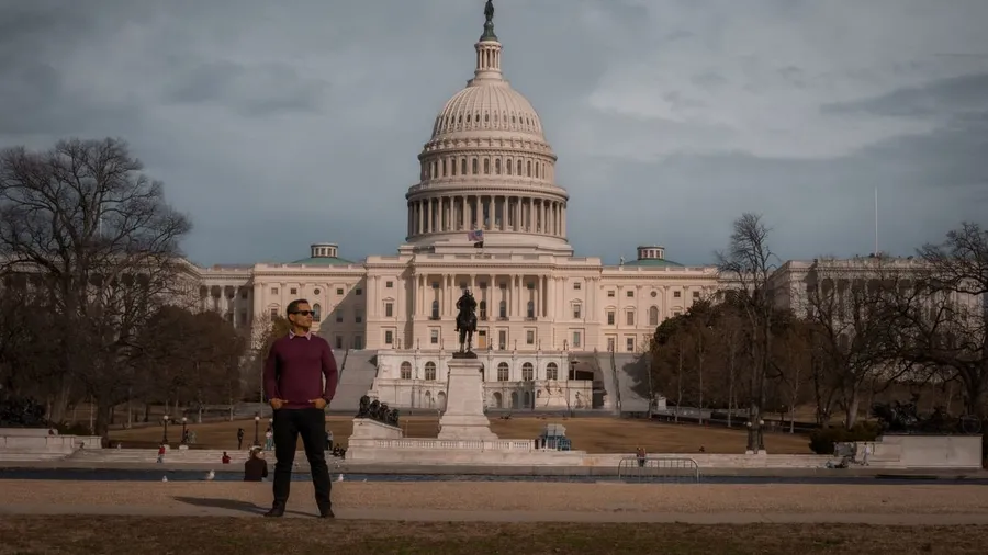 Coinbase CEO advocates for CLARITY Act ahead of vote