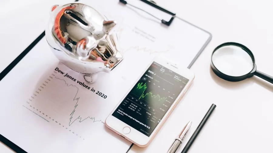Bitcoin reacts to Fed rate hike with mixed analyst views