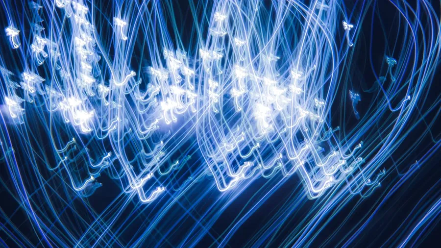 XRP stable at $1.30 amid declining futures interest